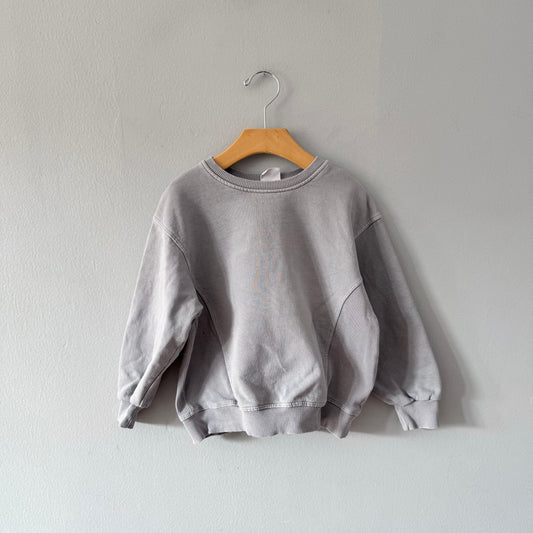 Zara / Light grey sweatshirt / 4-5Y