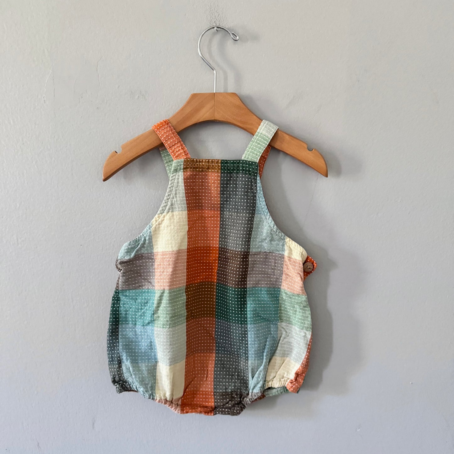 Old Navy / Green orange bubble romper / 12-18M