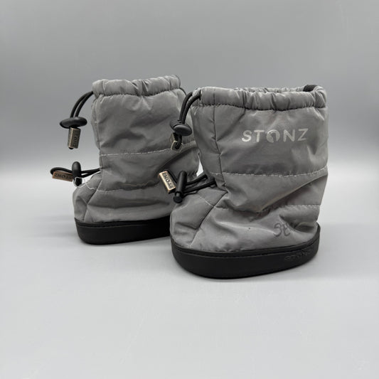 Stonz / Snow Boots / Size Medium (Age 6 - 18 Months)