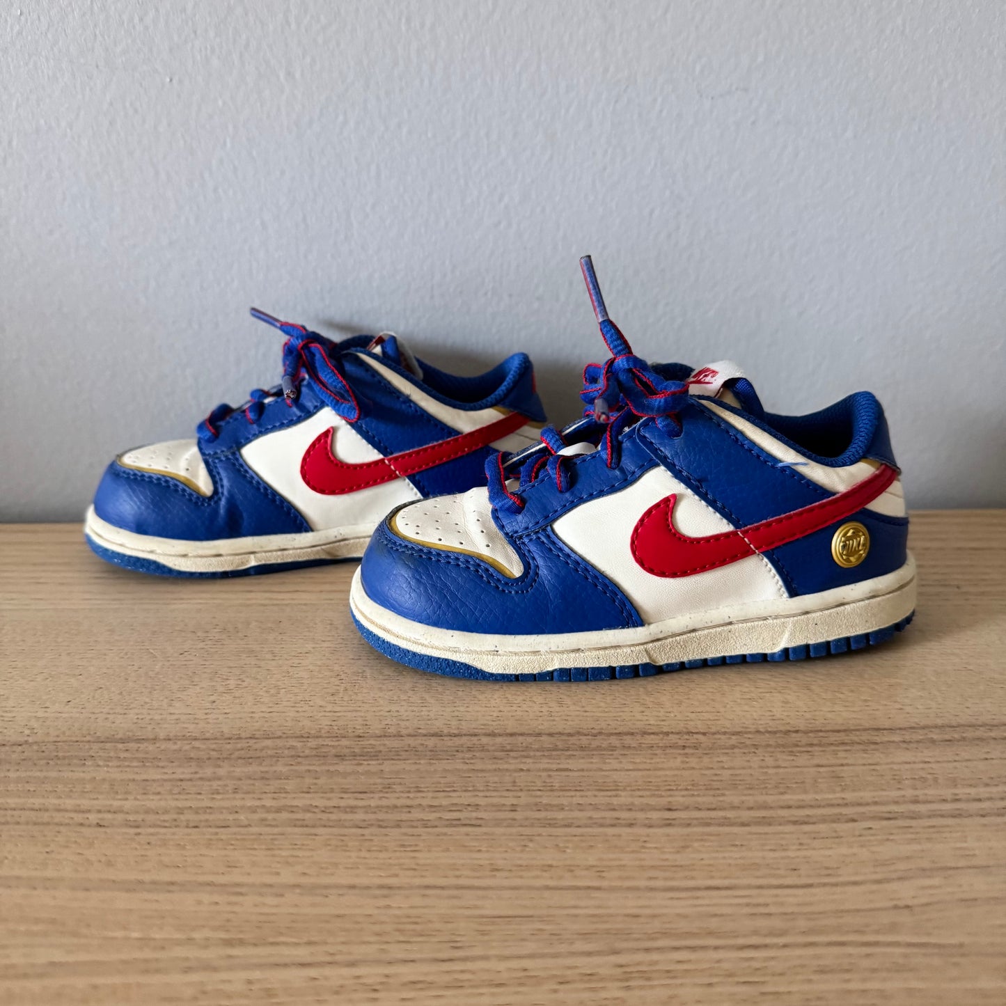 Nike / Sneaker / US8