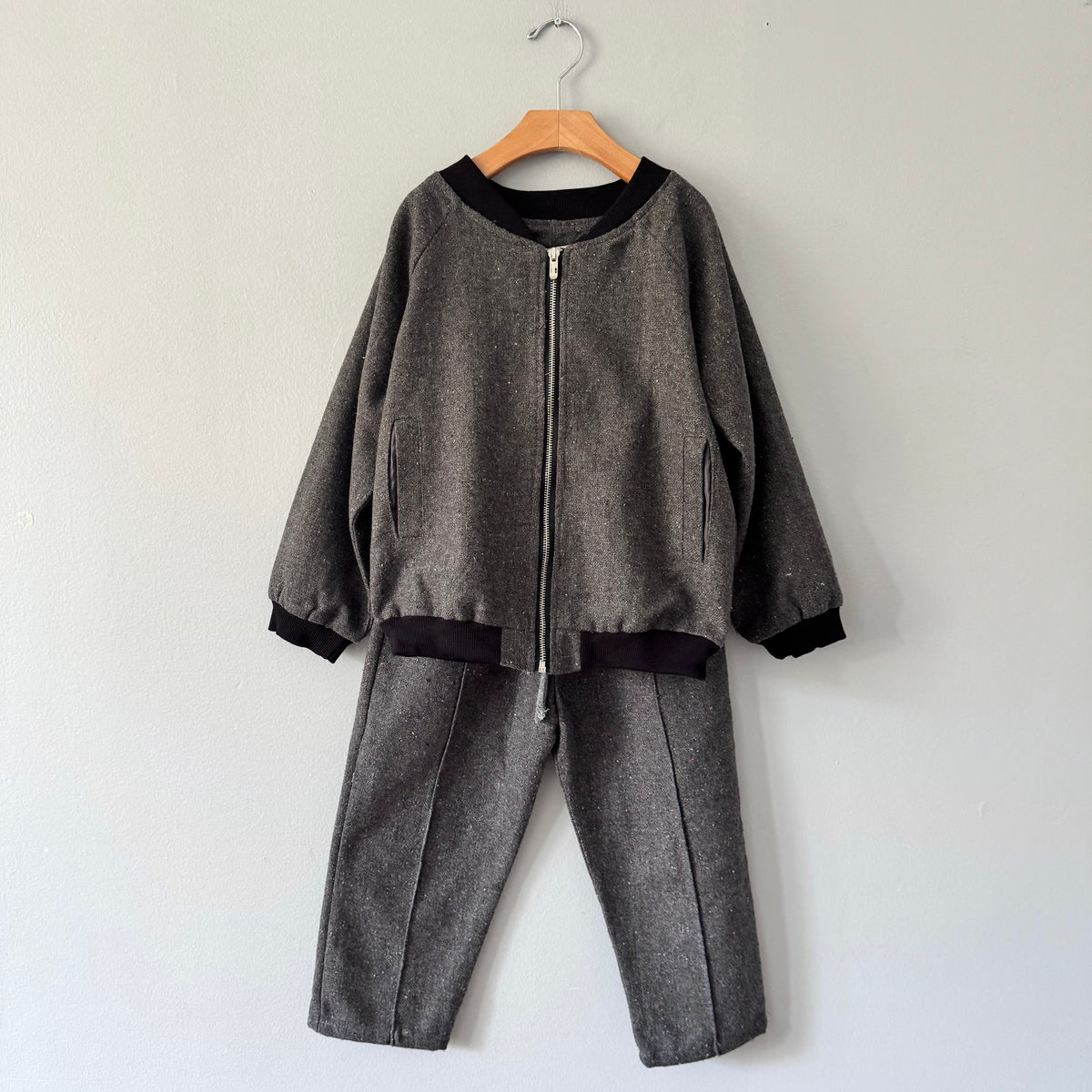 Isatis Kids / Zipper jacket and pants set / 6Y