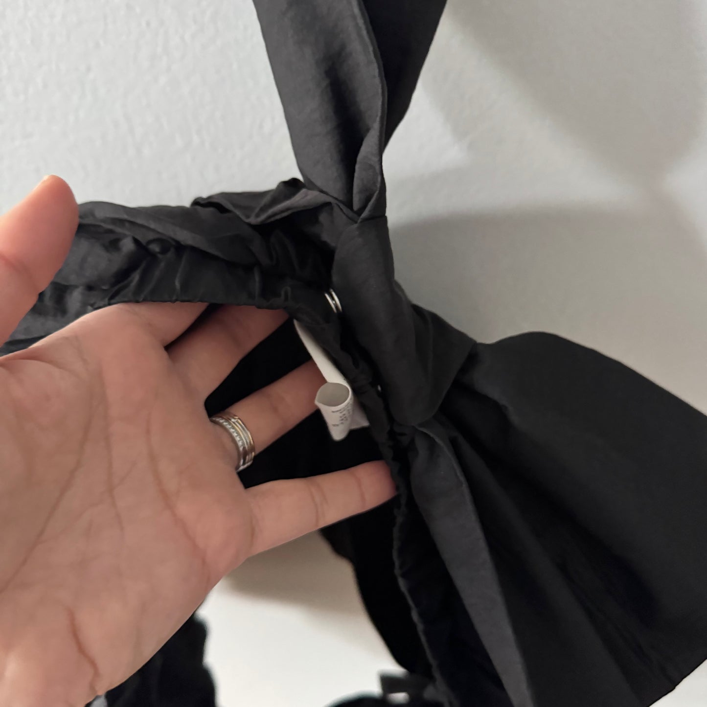 H&M / Black fluffy skirt / 2-4Y