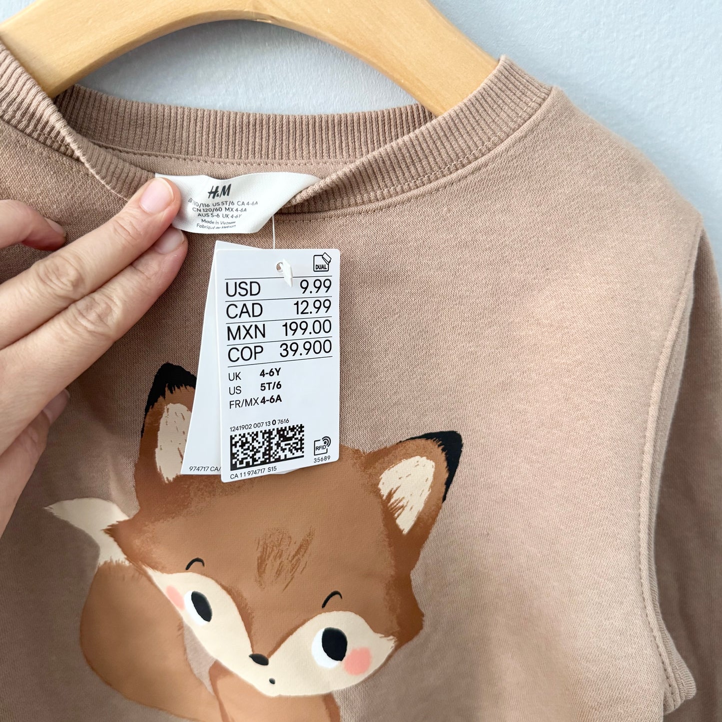 H&M / Brown x fox sweatshirt / 4-6Y - New with tag