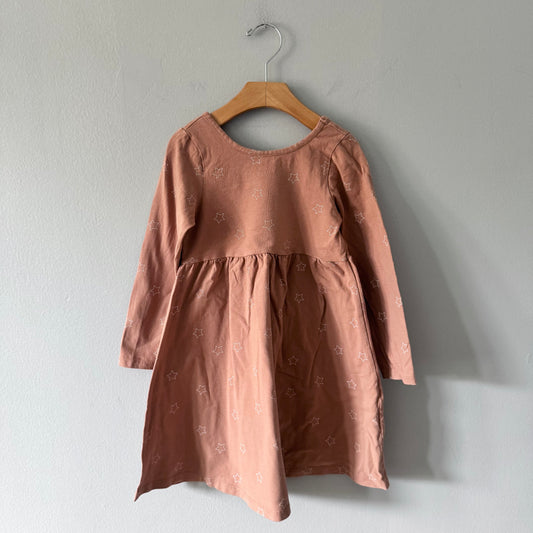 Rise Little Earthling / Brown x star dress / 5-6Y