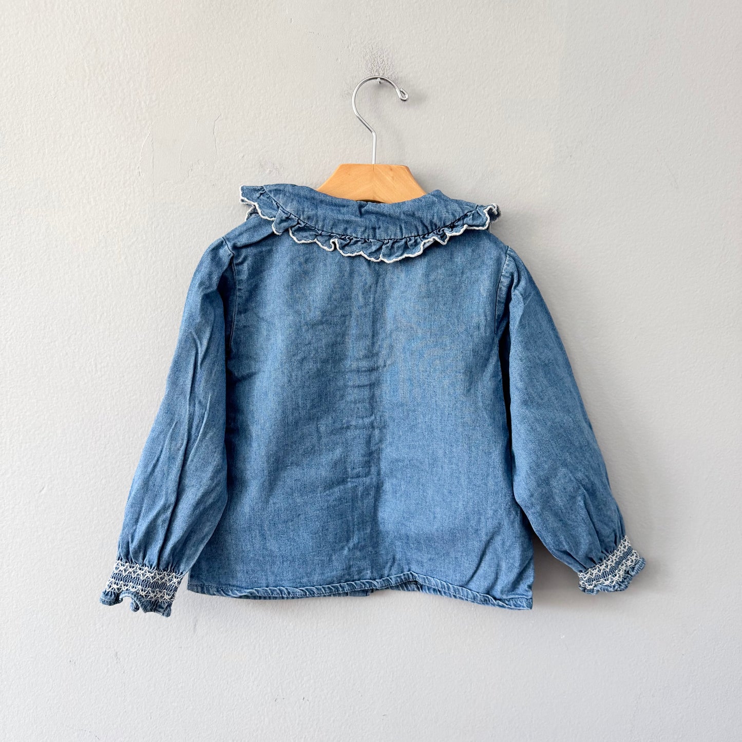 Zara / Chemise en chambray à col volanté / 5A