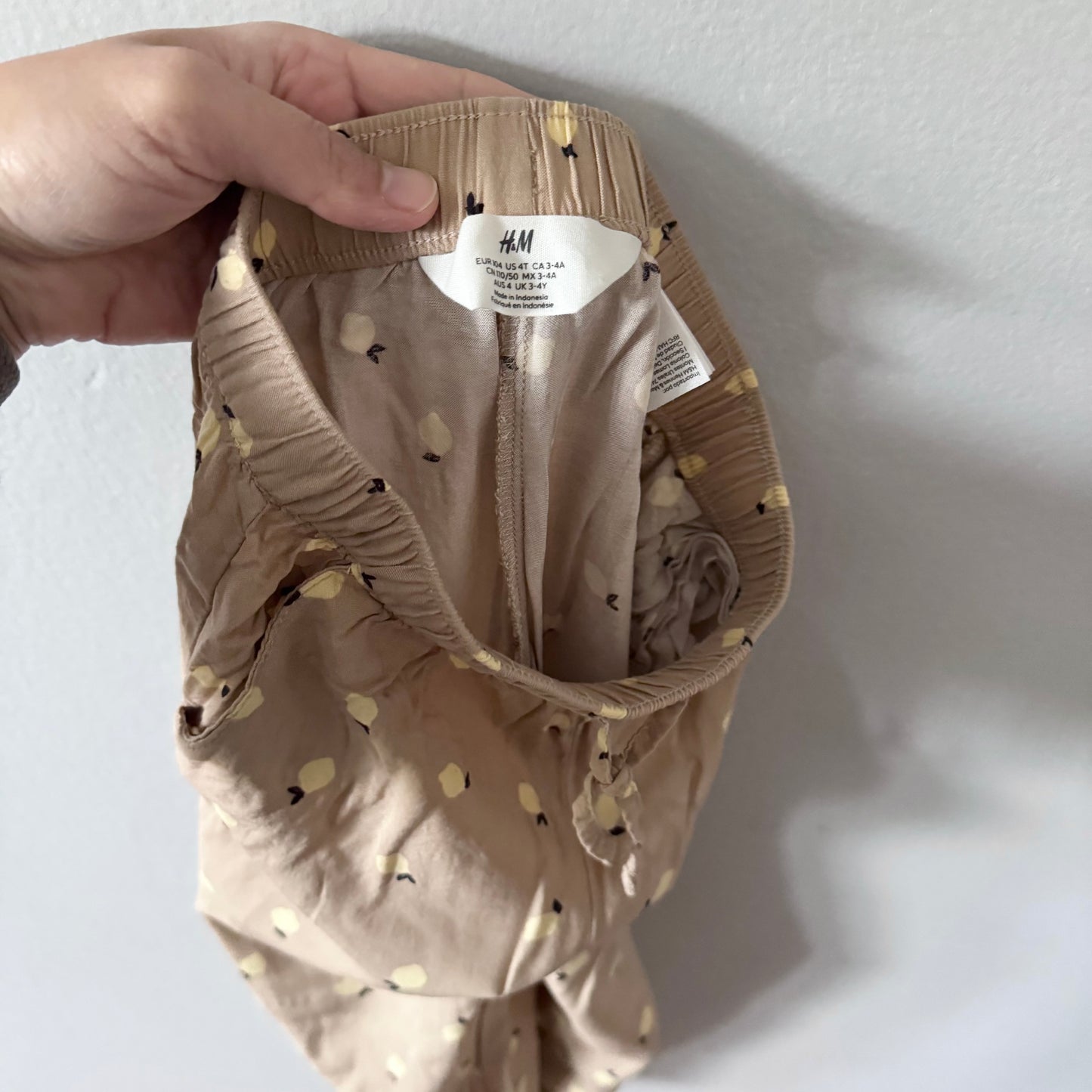 H&M / Beige x lemon viscose pants / 3-4Y