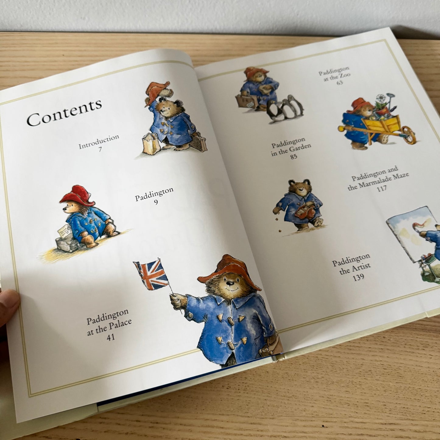 The Paddington Treasury (w CD)/ Michael Bond
