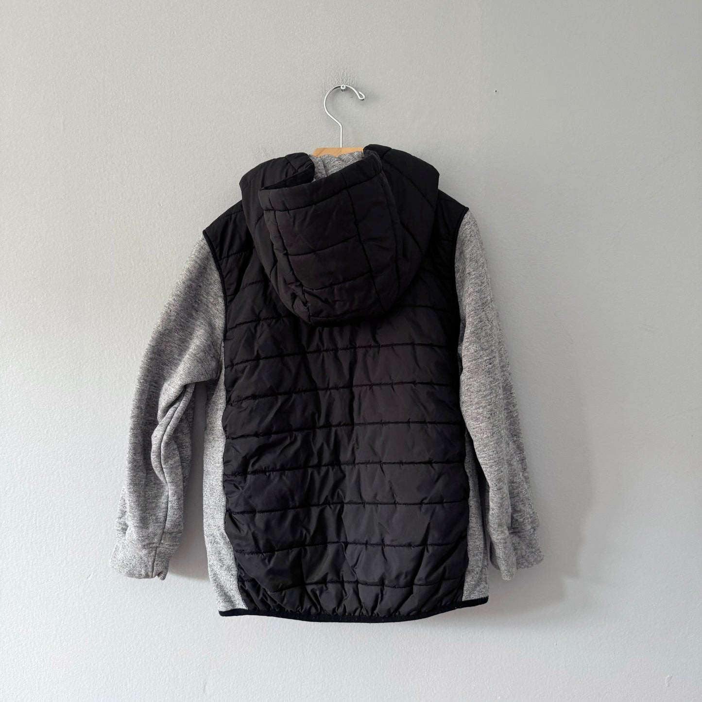 Roots / Grey x black zip up puffer hoodie / 7-8Y