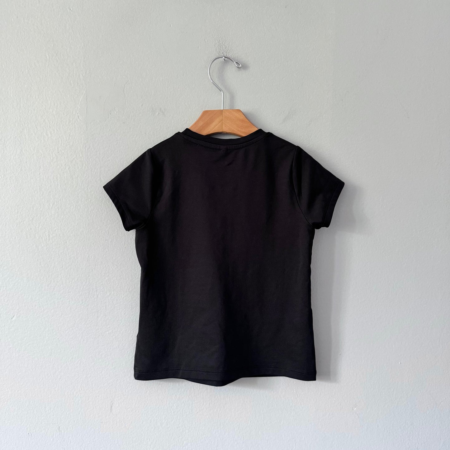 H&M Move / Black active top / 4-6Y