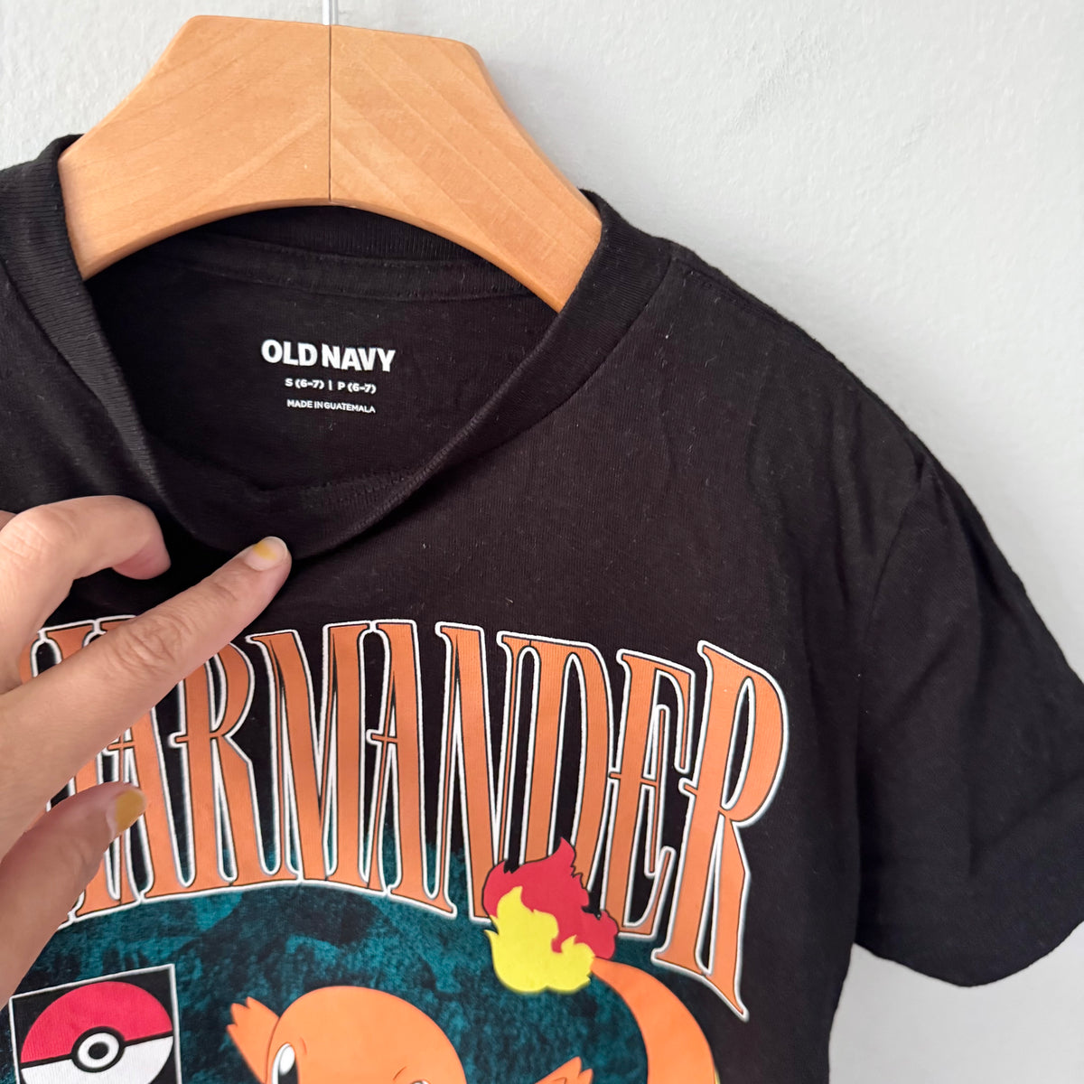 Pokemon / Black T-shirt / 6-7Y