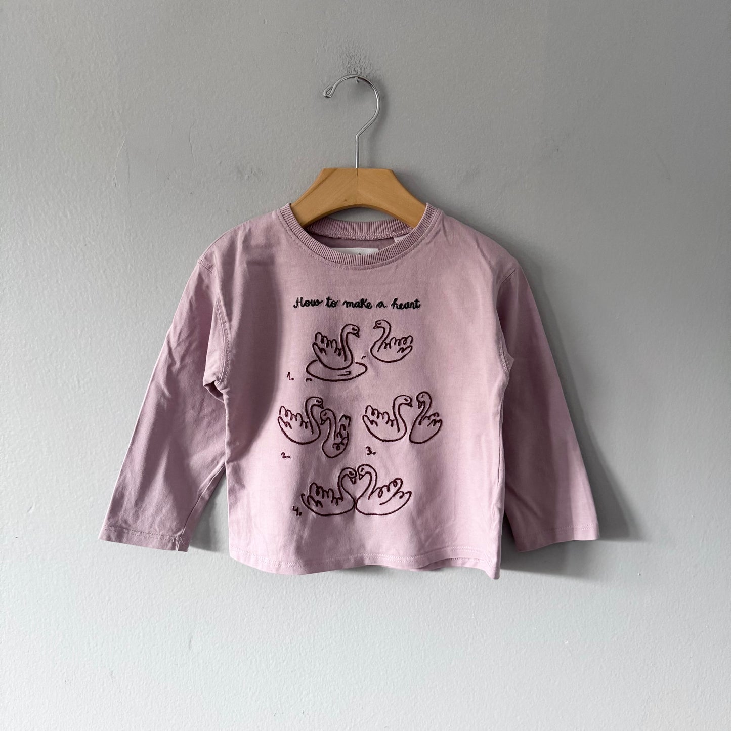 Zara / Smokey pink swan long sleeve / 3Y