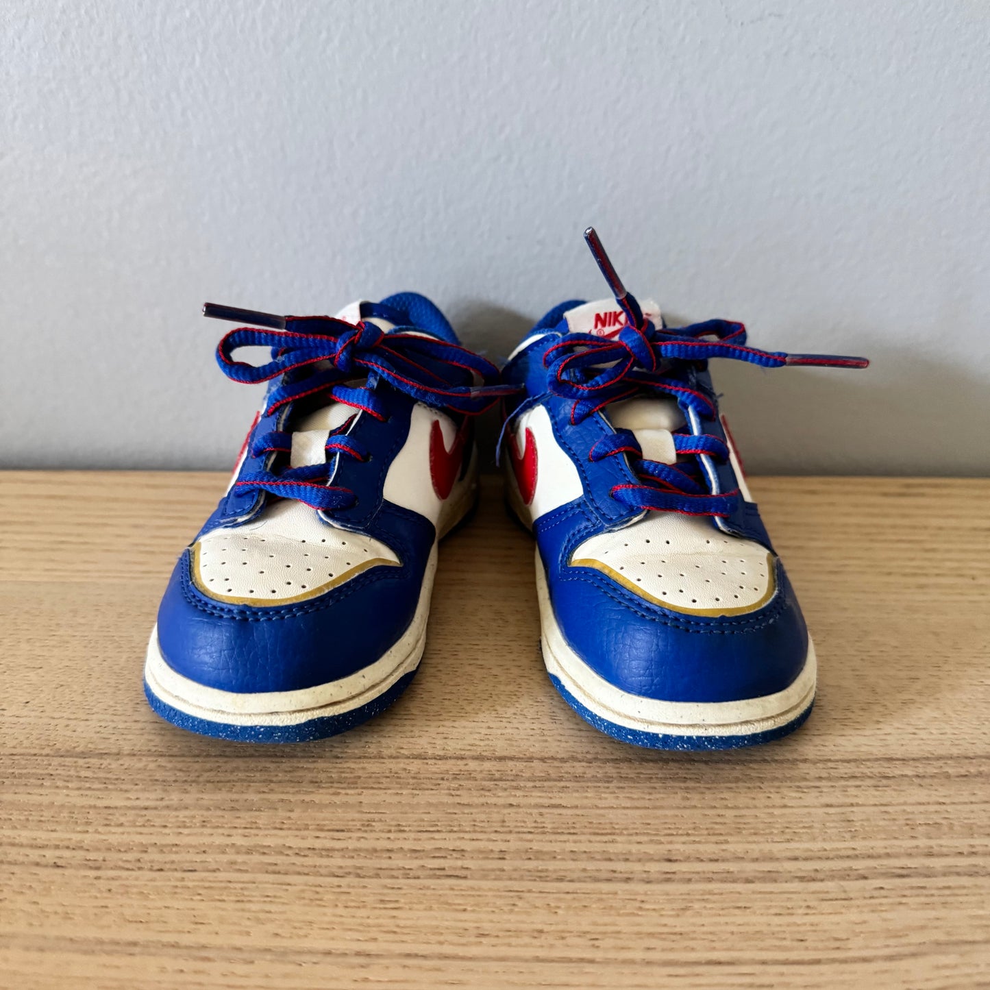 Nike / Sneaker / US8