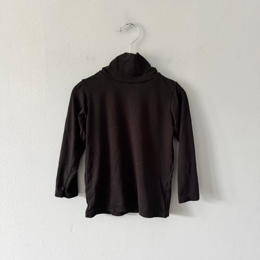 Uniqlo / Turtle neck black long sleeve / 3Y