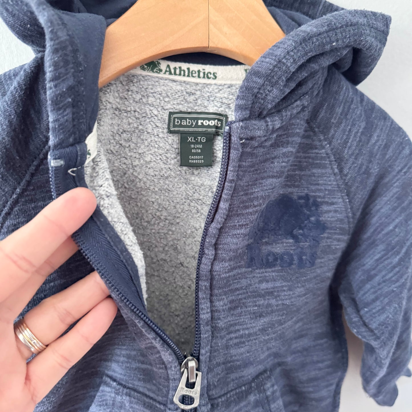 Roots / Navy salt and pepper zip up hoodie / 18-24M