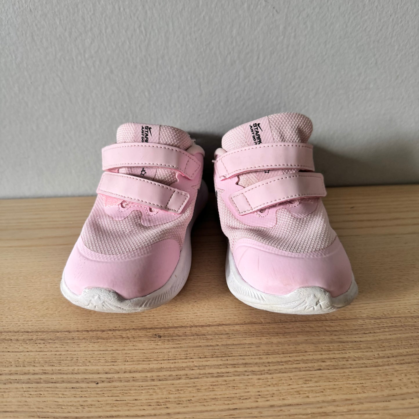 Nike / Sneaker / US8