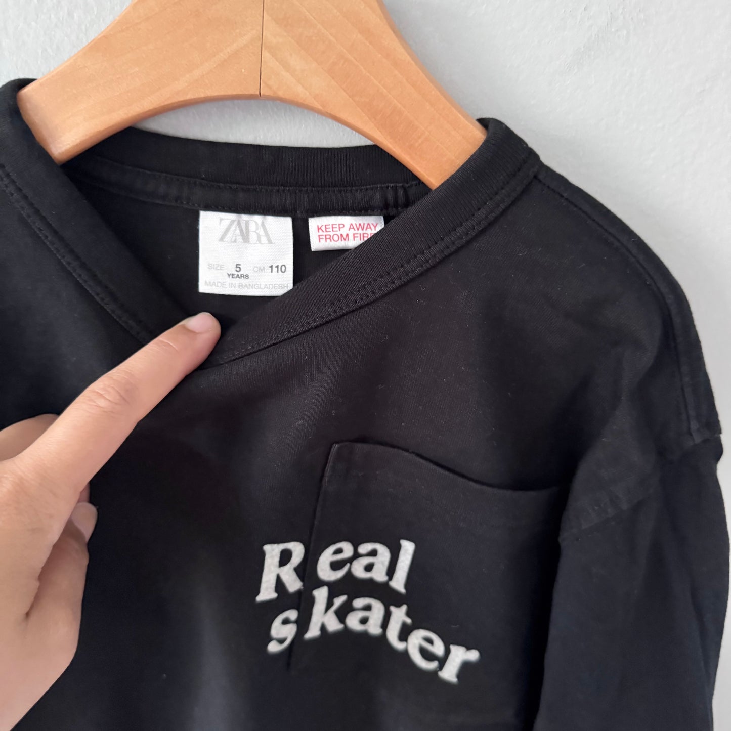 Zara / Black long sleeve / 5Y