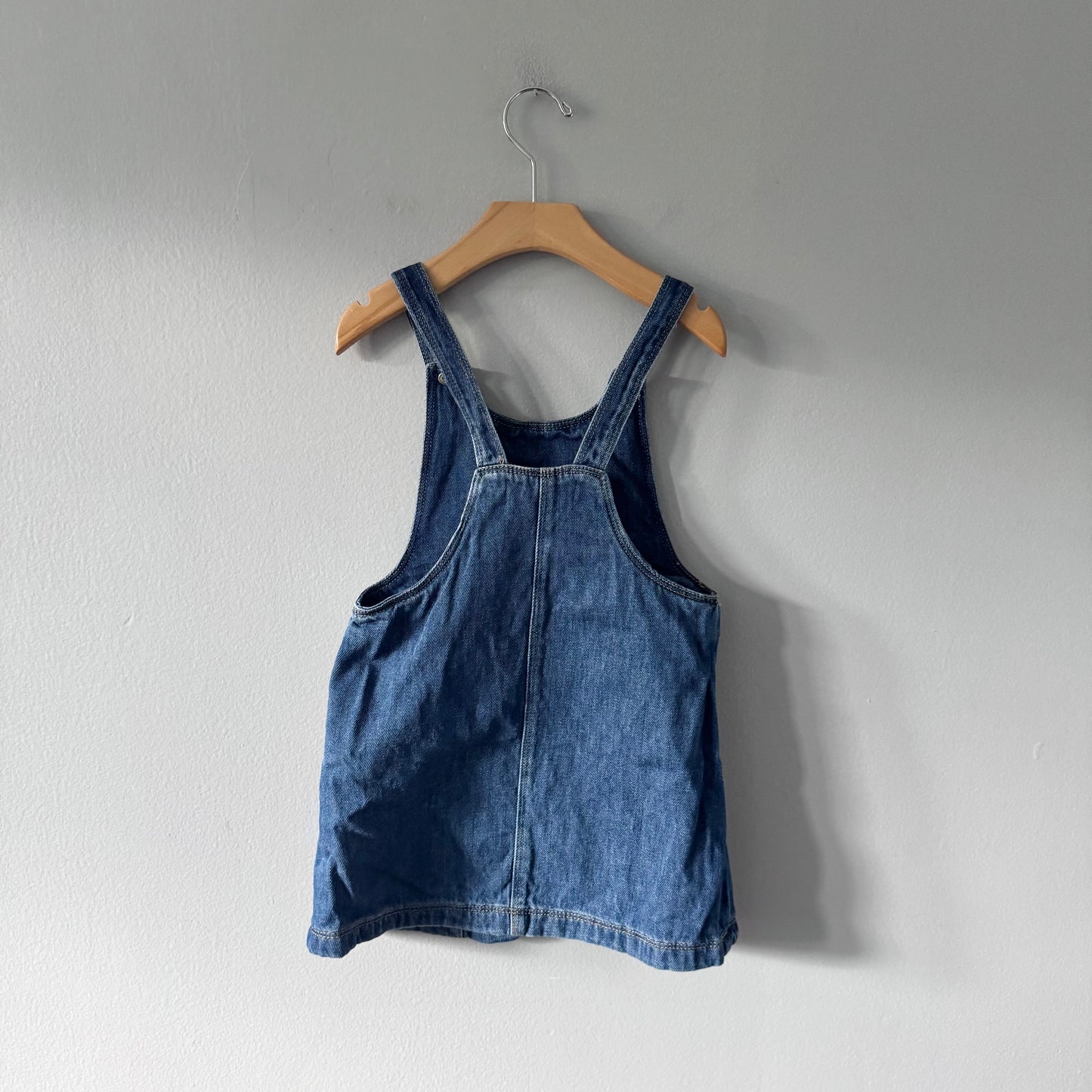 Zara / Snoopy denim overall skirt / 4-5Y