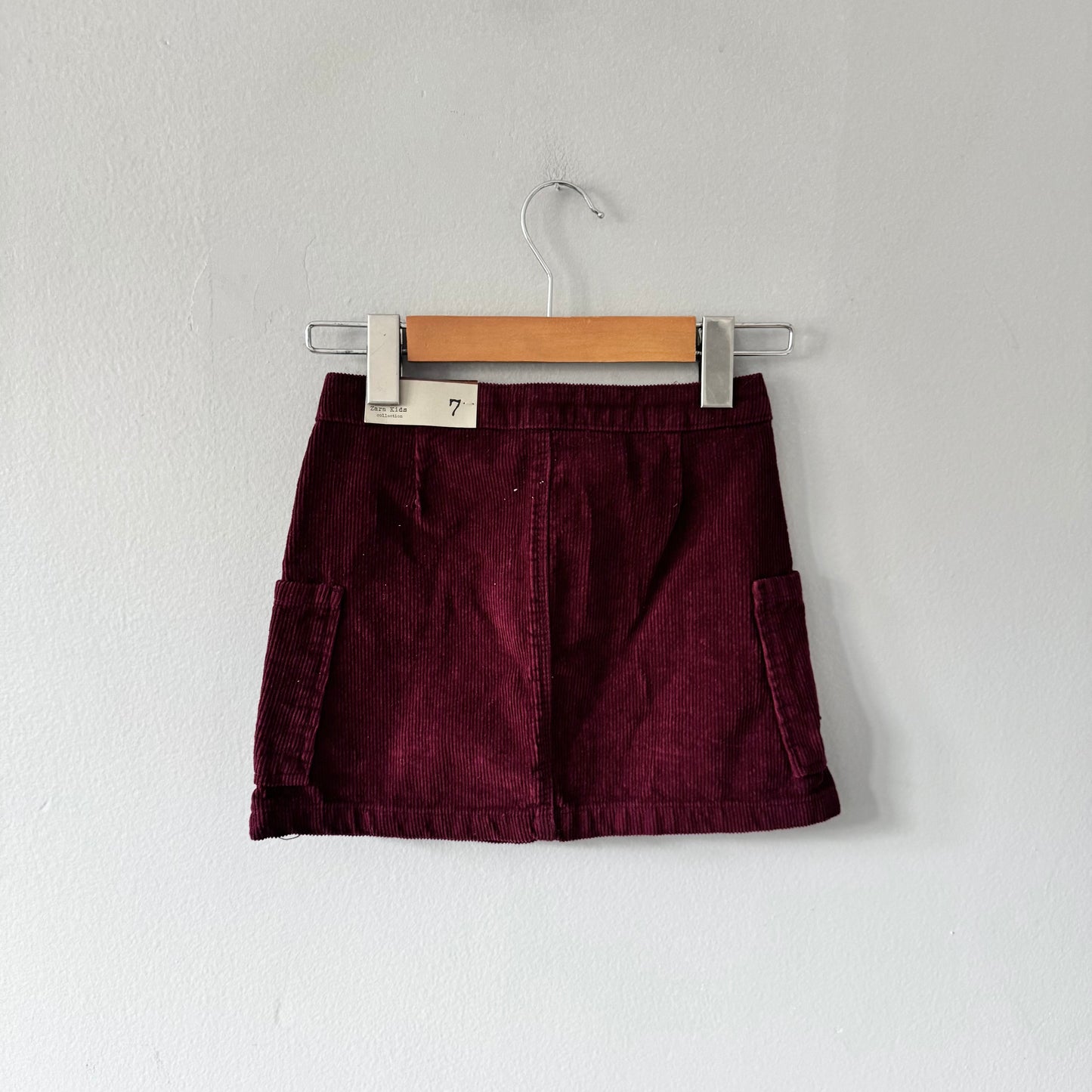 Zara / Jupe en velours côtelé bordeaux / 7 ans - Neuve avec étiquette