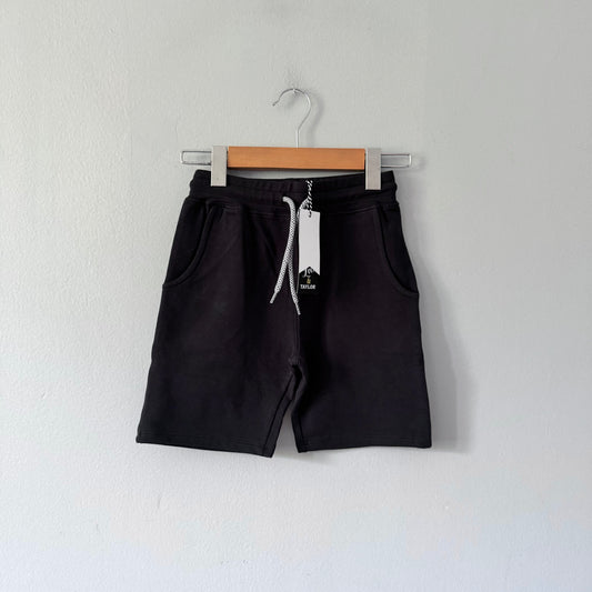 Lola & Taylor / Black crew shorts / 5Y - New with tag