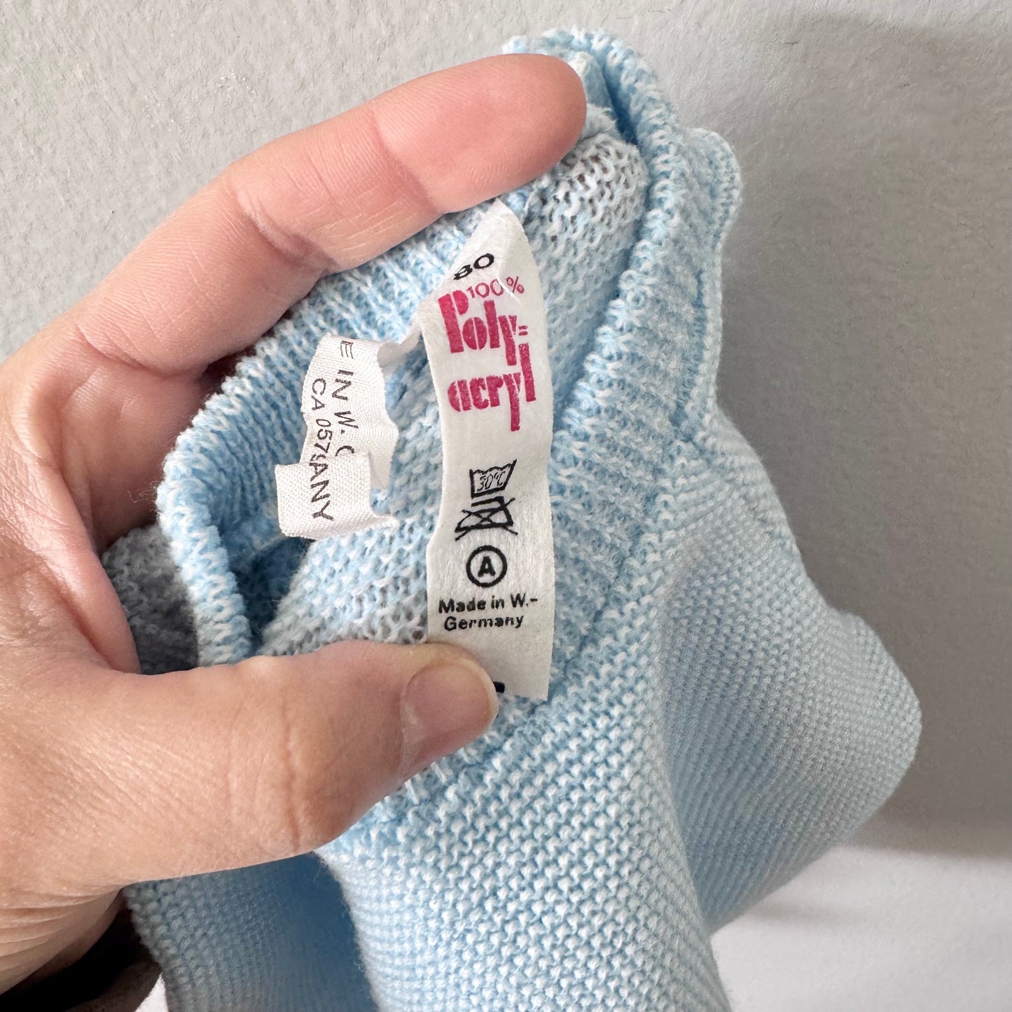 Vintage / Light blue knit / 12M