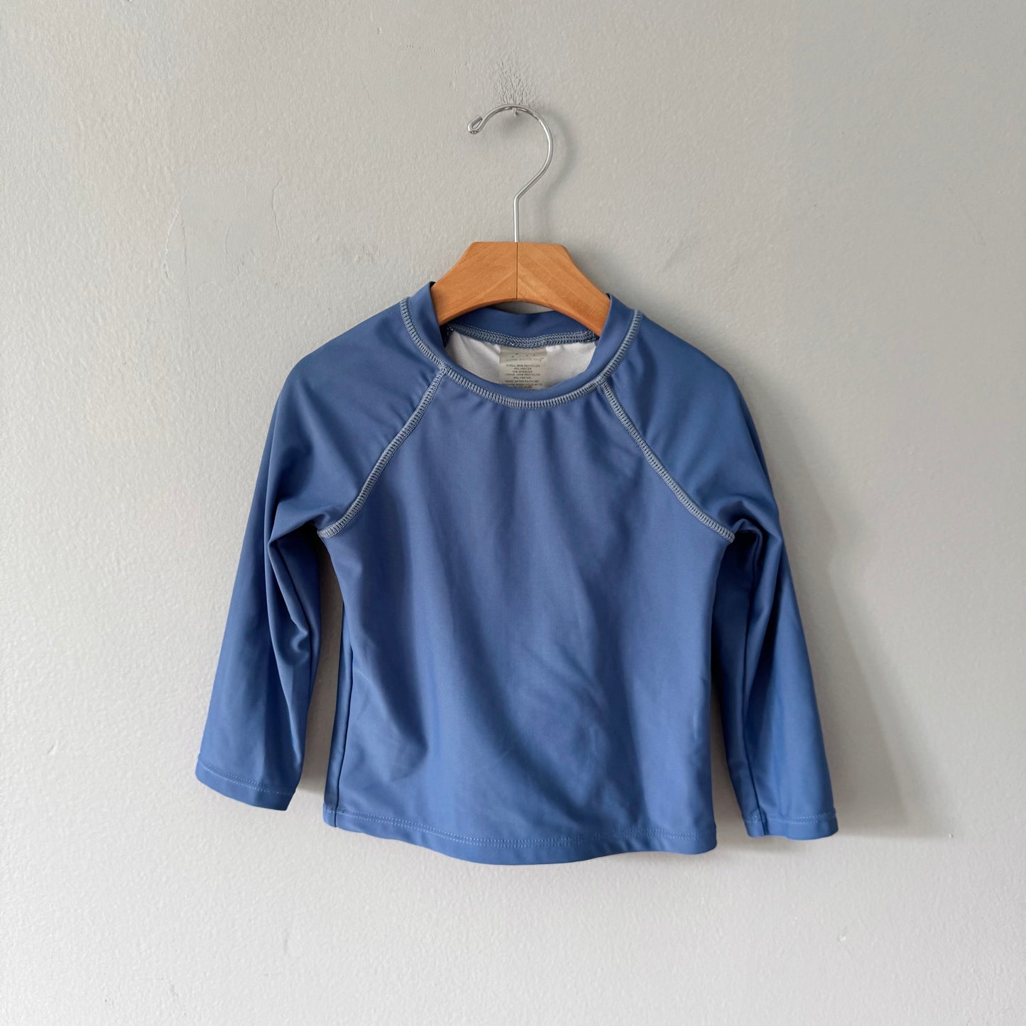 Rise Little Earthlings / Blue rash guard / 3-4Y