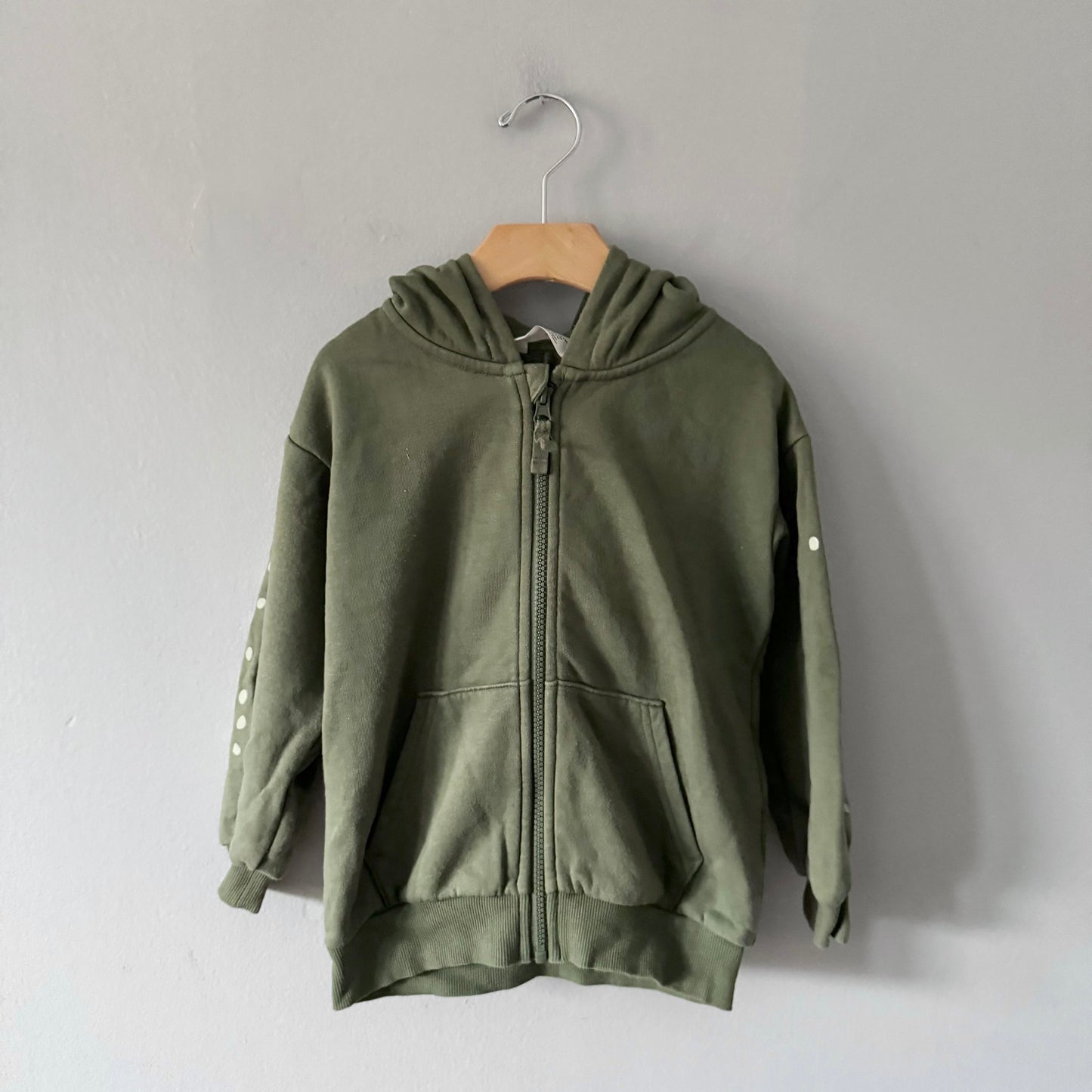H&M / Khaki dinosaur zip up hoodie / 4-6Y