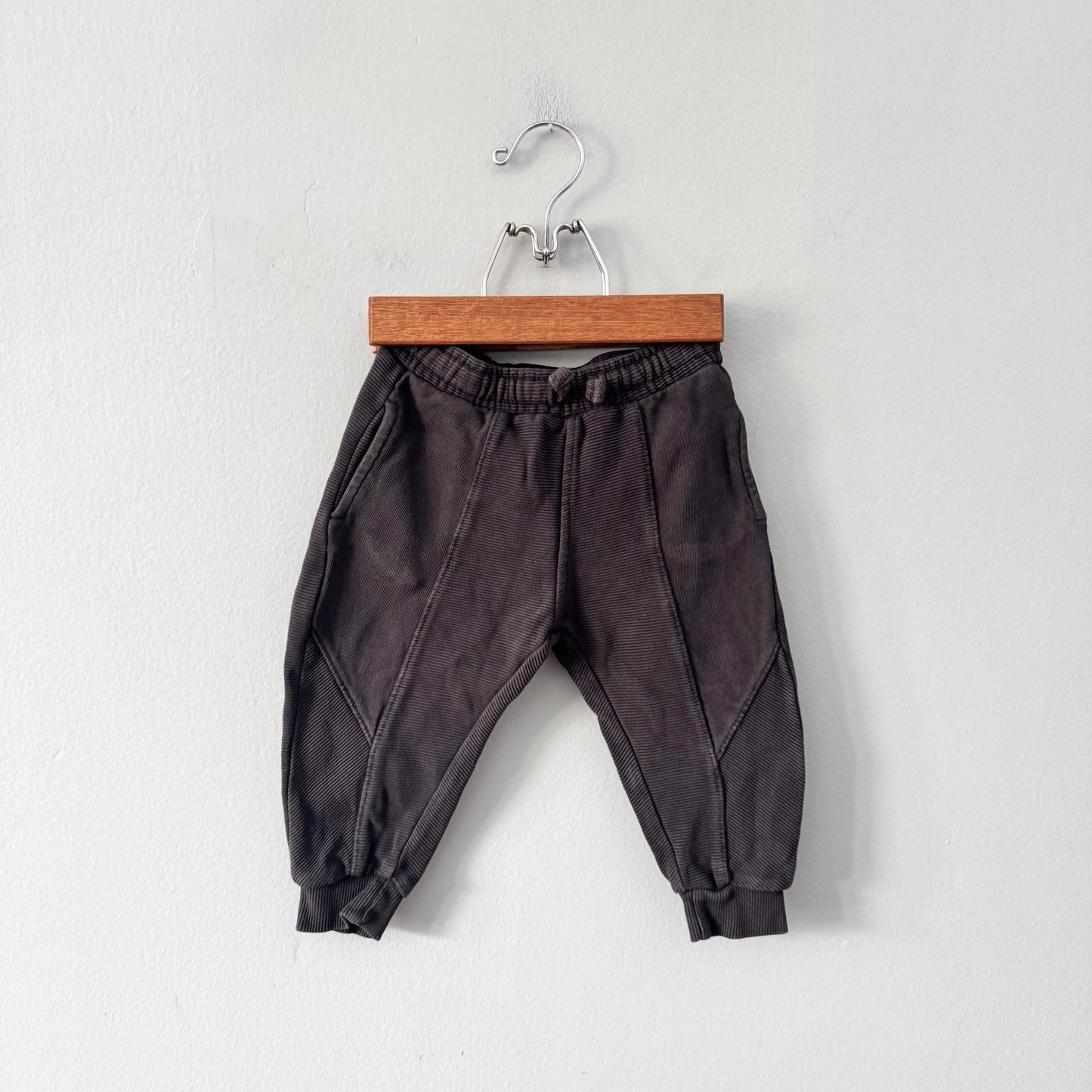 Zara / Pantalon de jogging noir / 12-18M