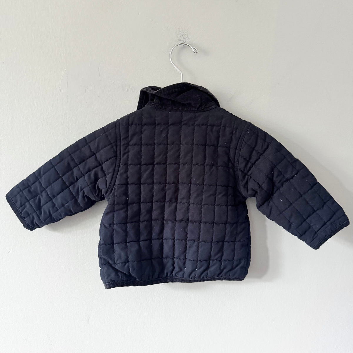 Cora / Black padded zip up jacket / 12M