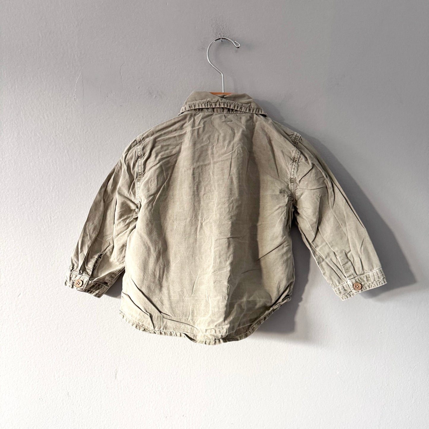 Rise Little Earthling / Khaki shirts / 18-24M