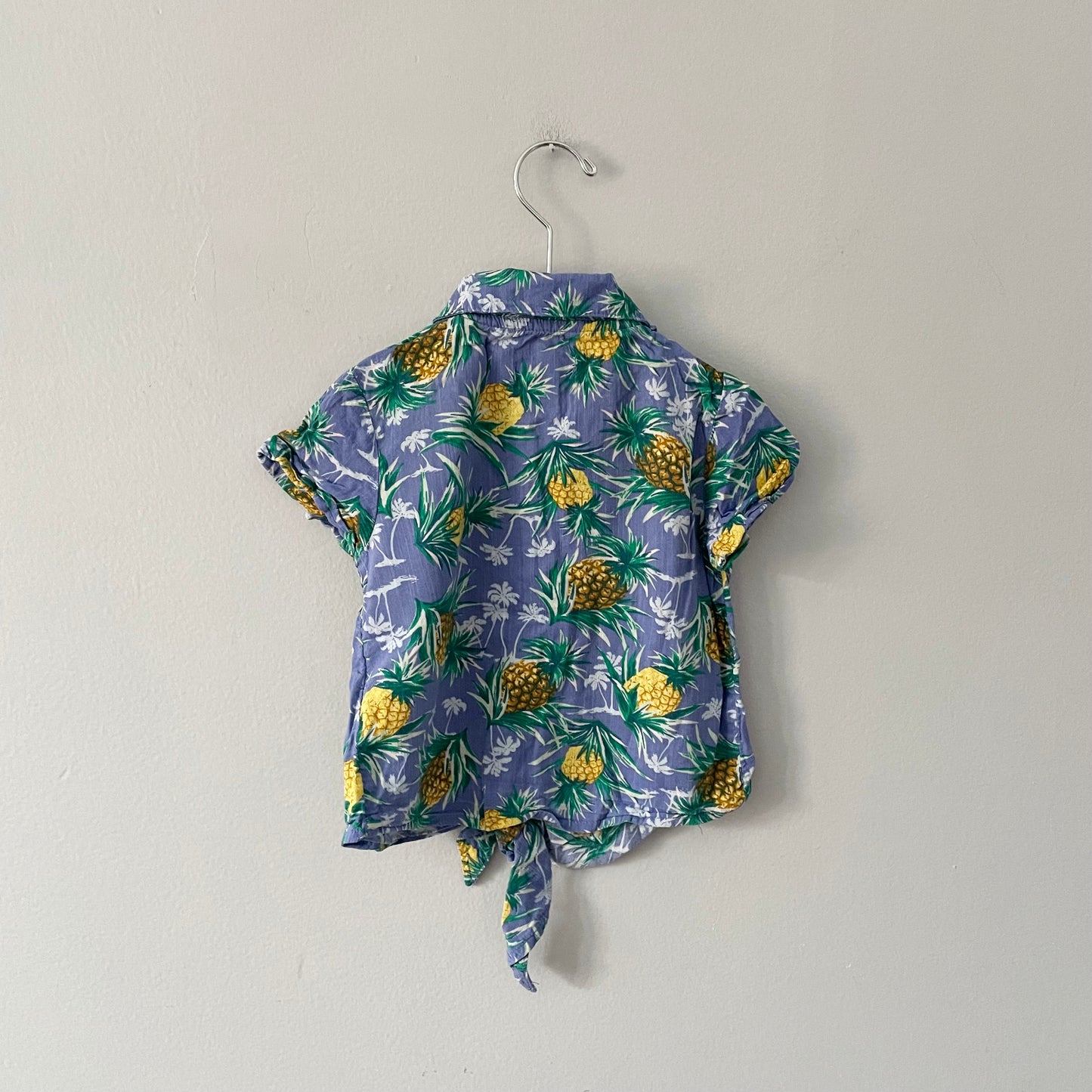 Old Navy / Pinapple summer shirt / 2T