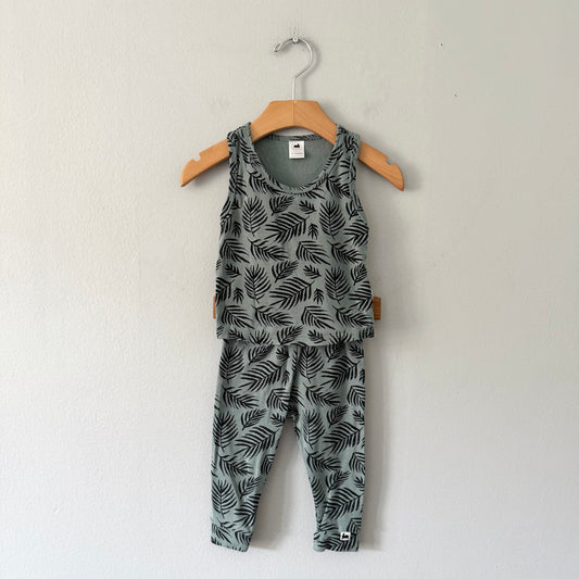 Little & Lively / Smokey green x leaf pattern set / 0-6M