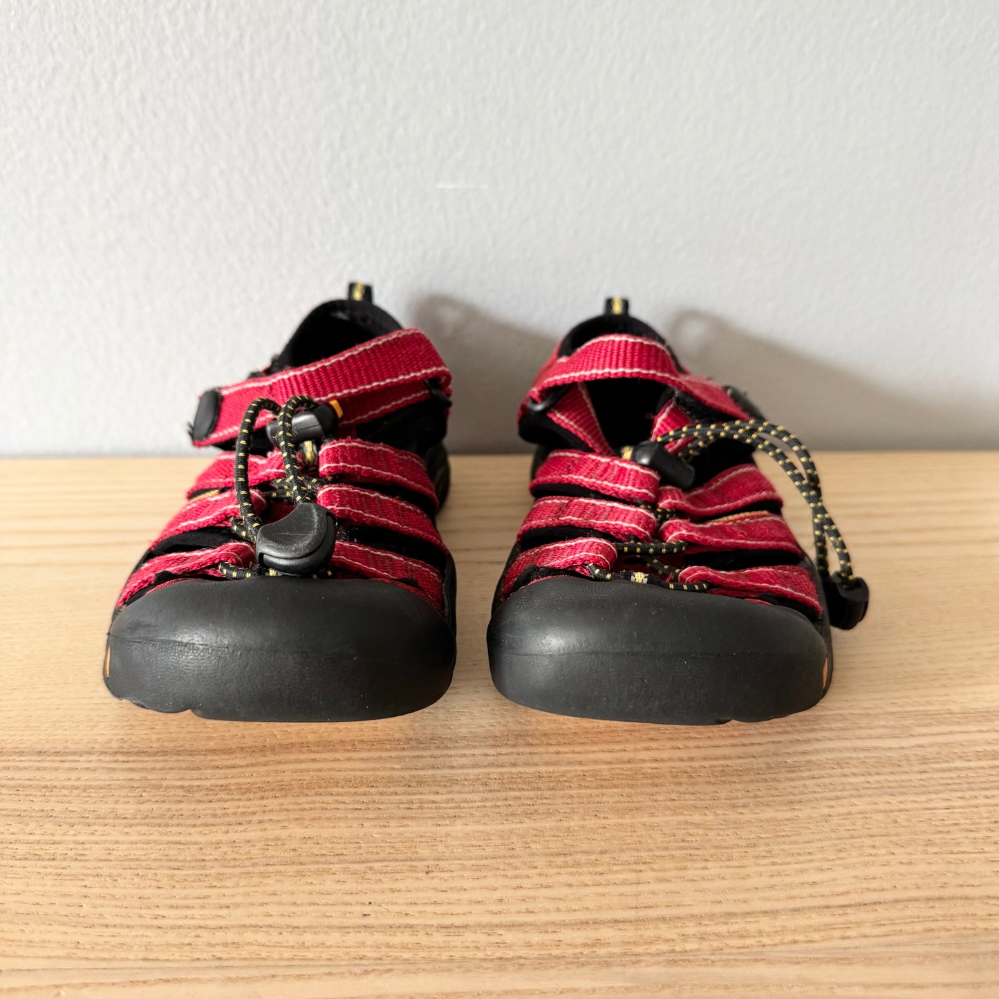 Keen / Sandals / US10