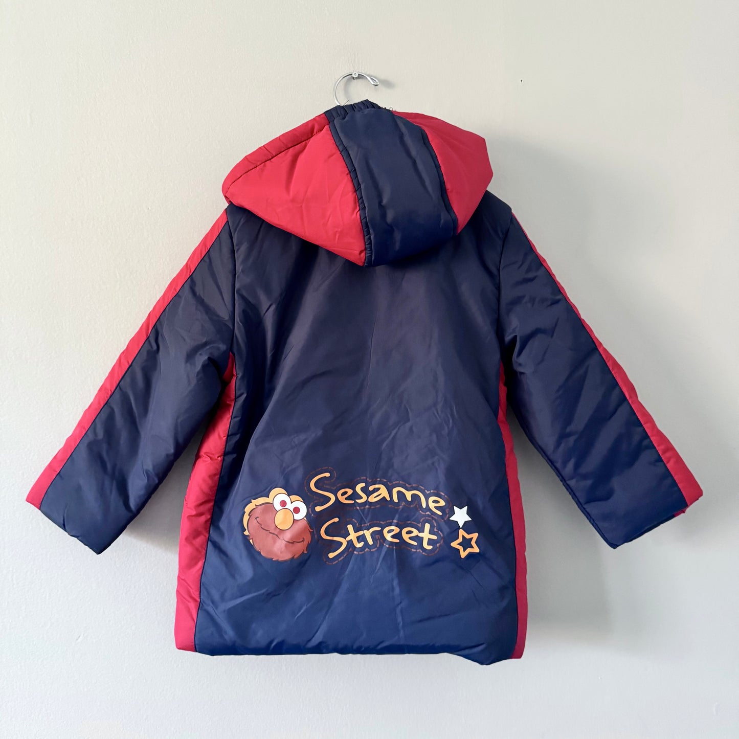 Veste matelassée légère Sesame Street / Elmo / 110cm (4-5 ans) - Neuve avec étiquette