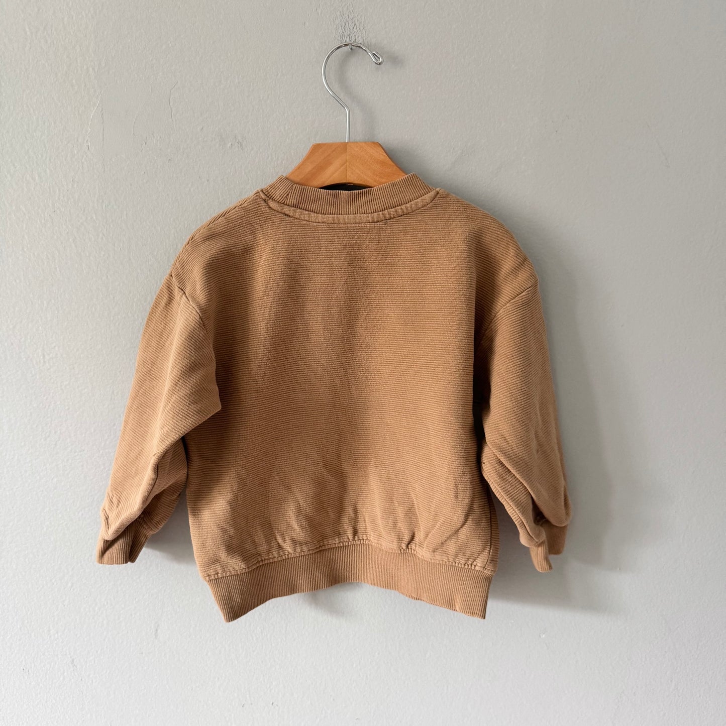 H&M / Camel brown sweatshirt / 3-4Y