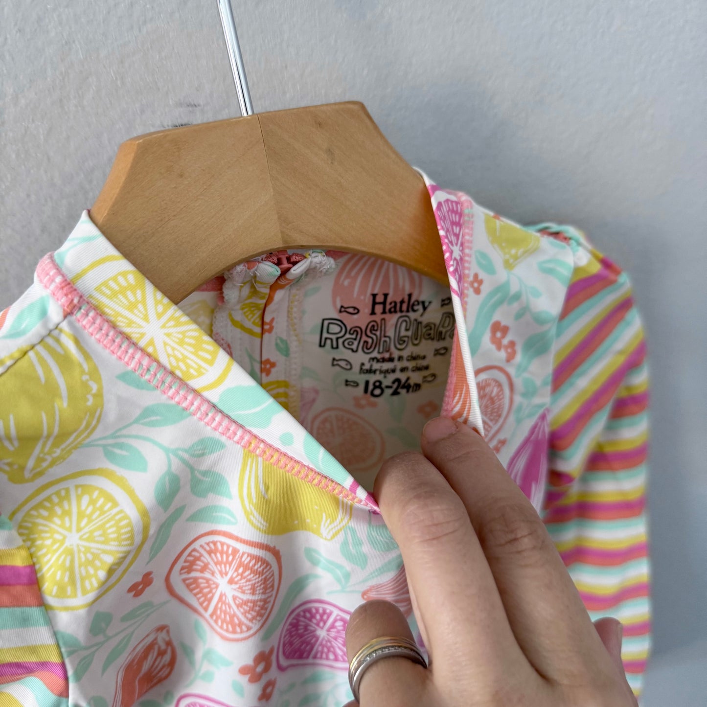 Hatley / Haut de protection UV orange et citron / 18-24 mois
