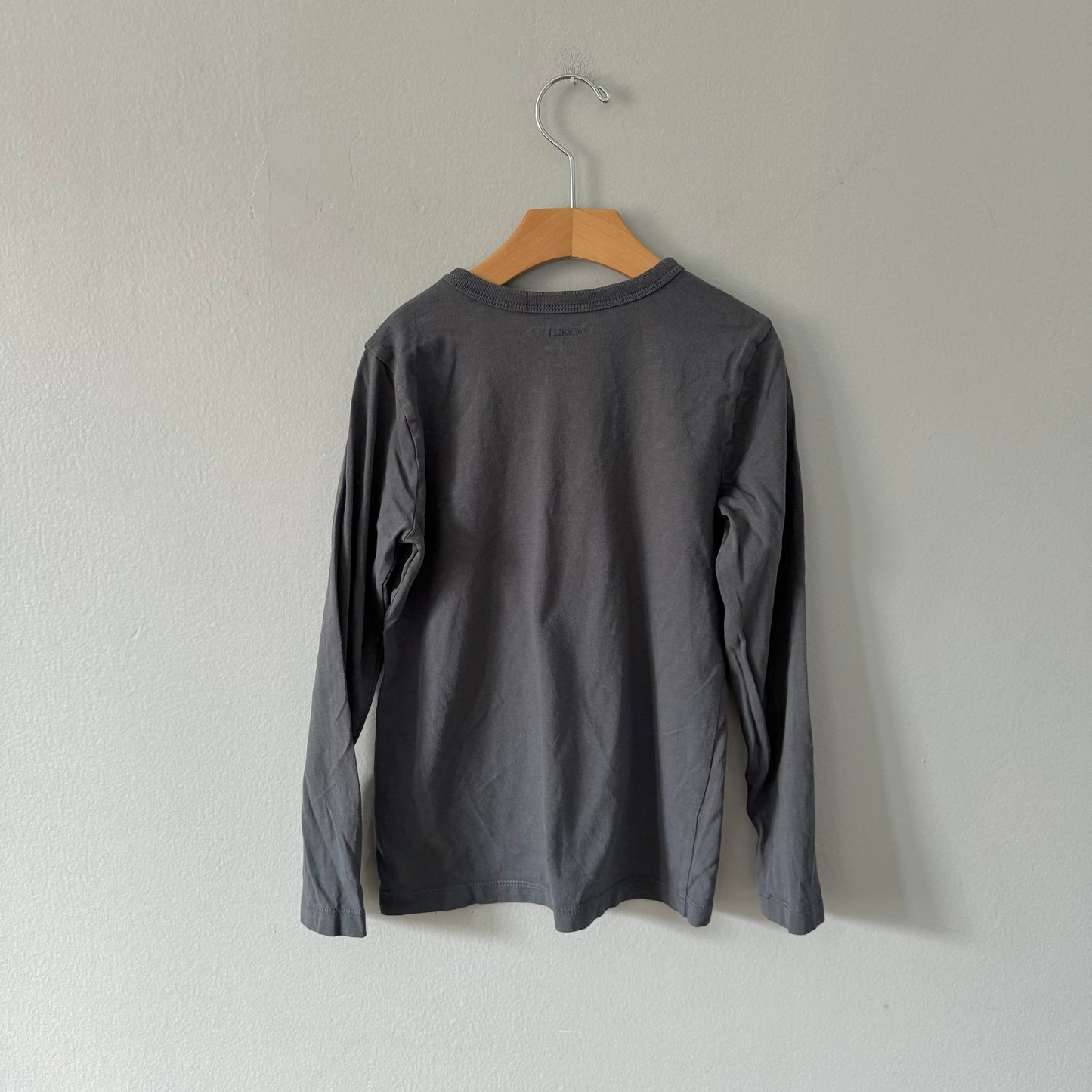 Crewcuts / Dark grey x world long sleeve top / 6-7Y