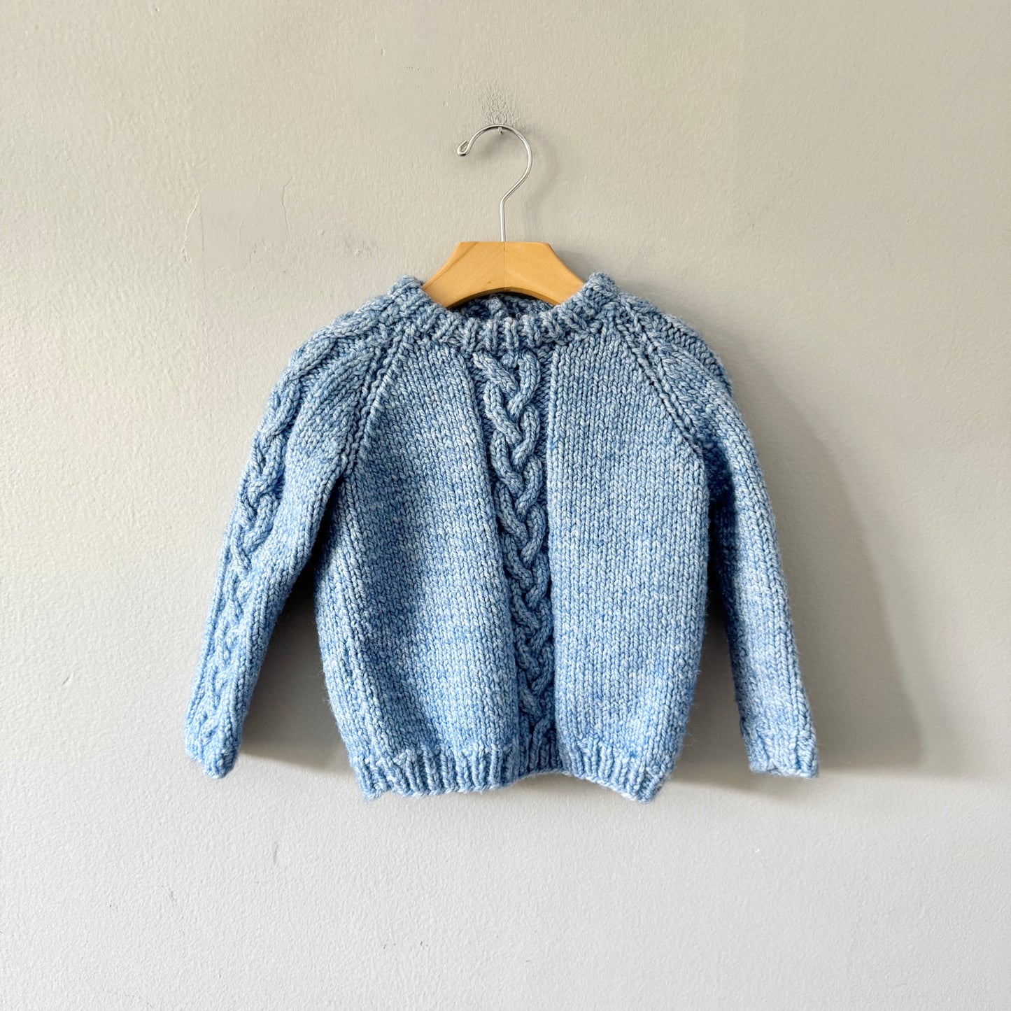 Handmade / Blue knit pullover / 3Y
