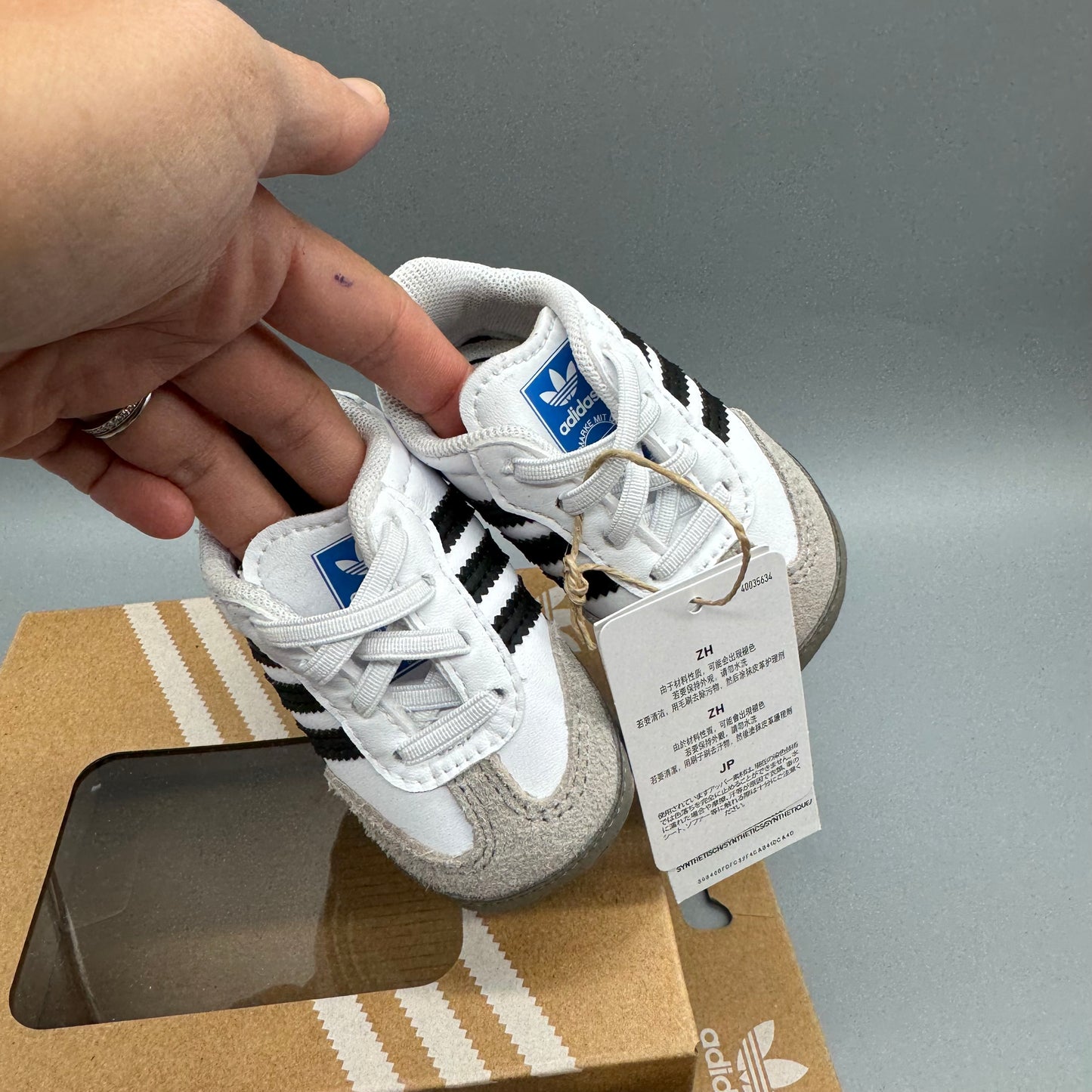 [Brand New] Adidas / Crib shoes / US1 (baby)