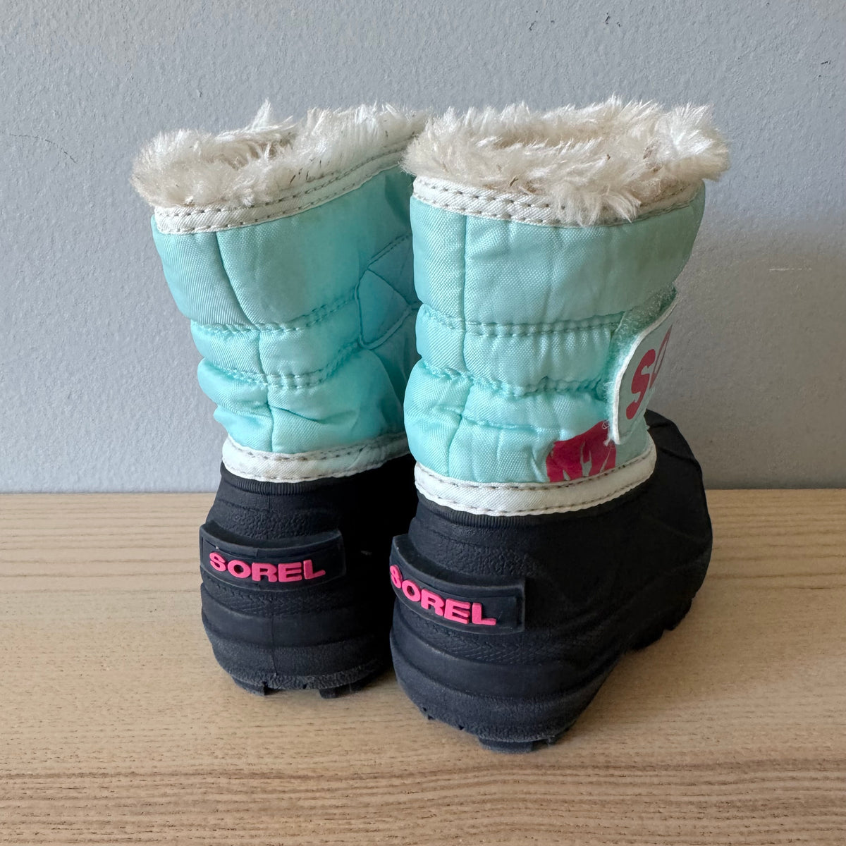 Sorel / Snow boots / US5