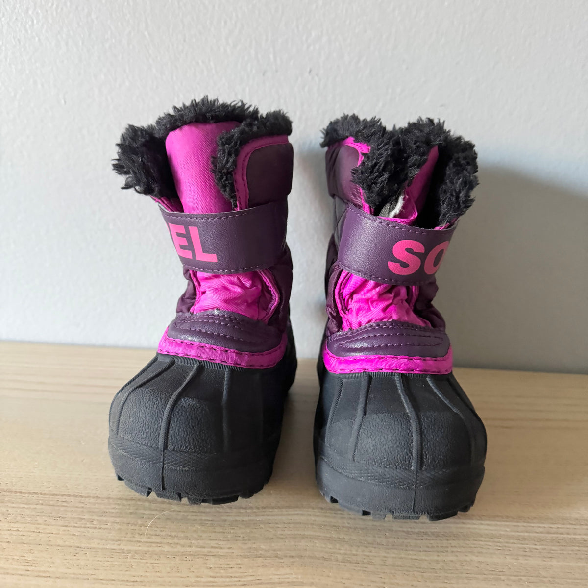 Sorel / Snow boots / US7