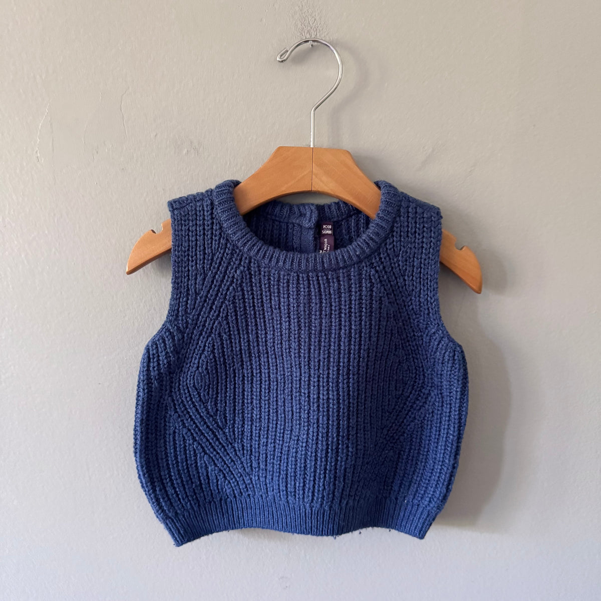 Sergent Major / Blue knit vest / 18M
