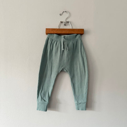 Wilson + Frenchy / Green ribbed pants / 12-18M