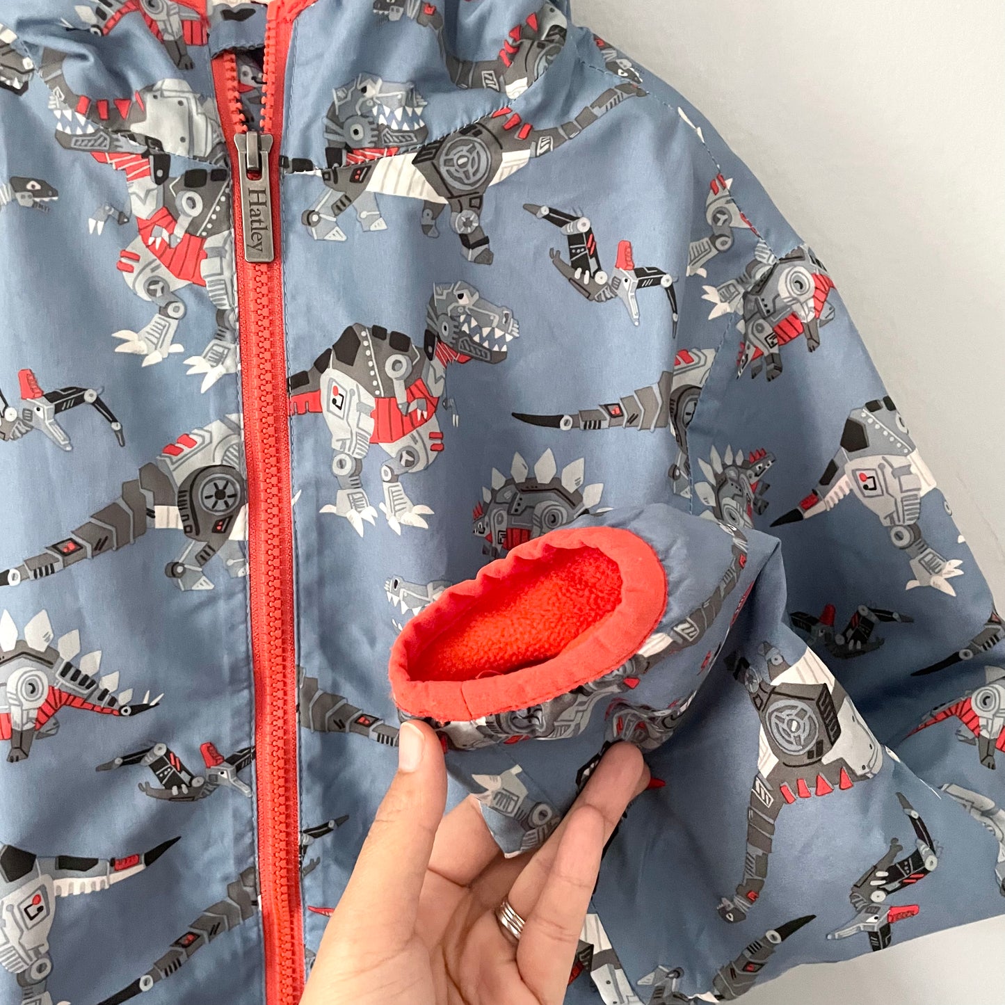 Hatley / Dinosaurs machine jacket / 8Y