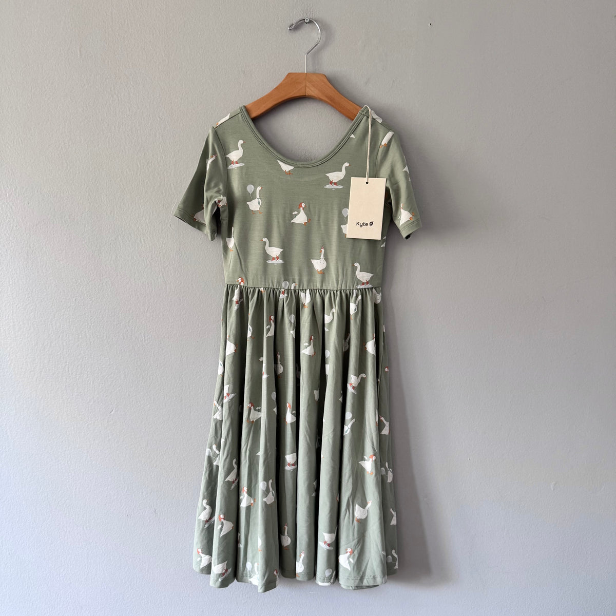 Kyte / Green x duck twirl dress / 7Y - New with tag
