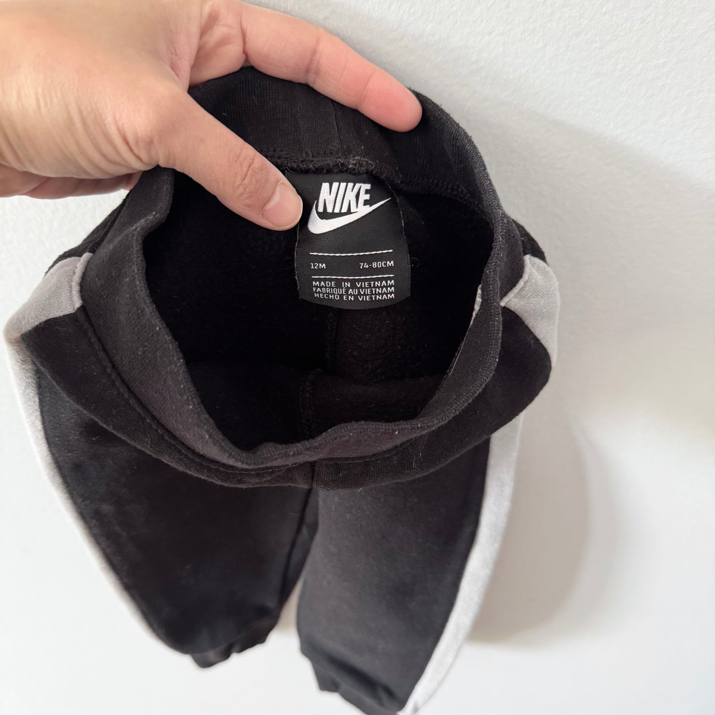 Nike / Pantalon de survêtement noir / 12M