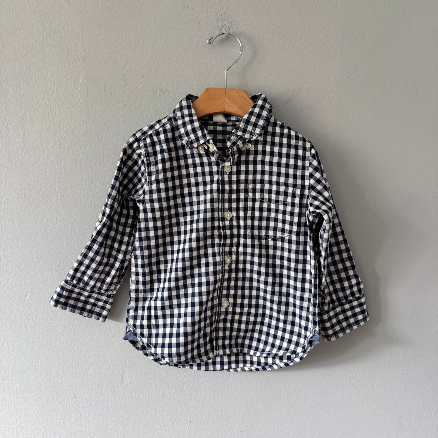 Gap / Navy white gingham shirt / 2Y