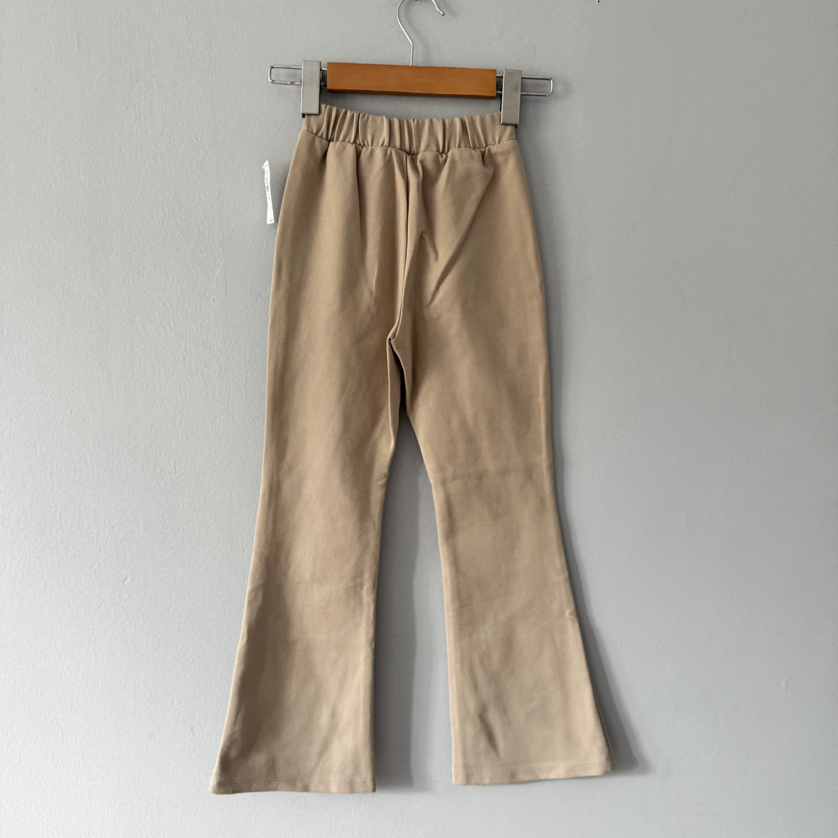 Gap / Beige soft pants / 6-7Y - New with tag