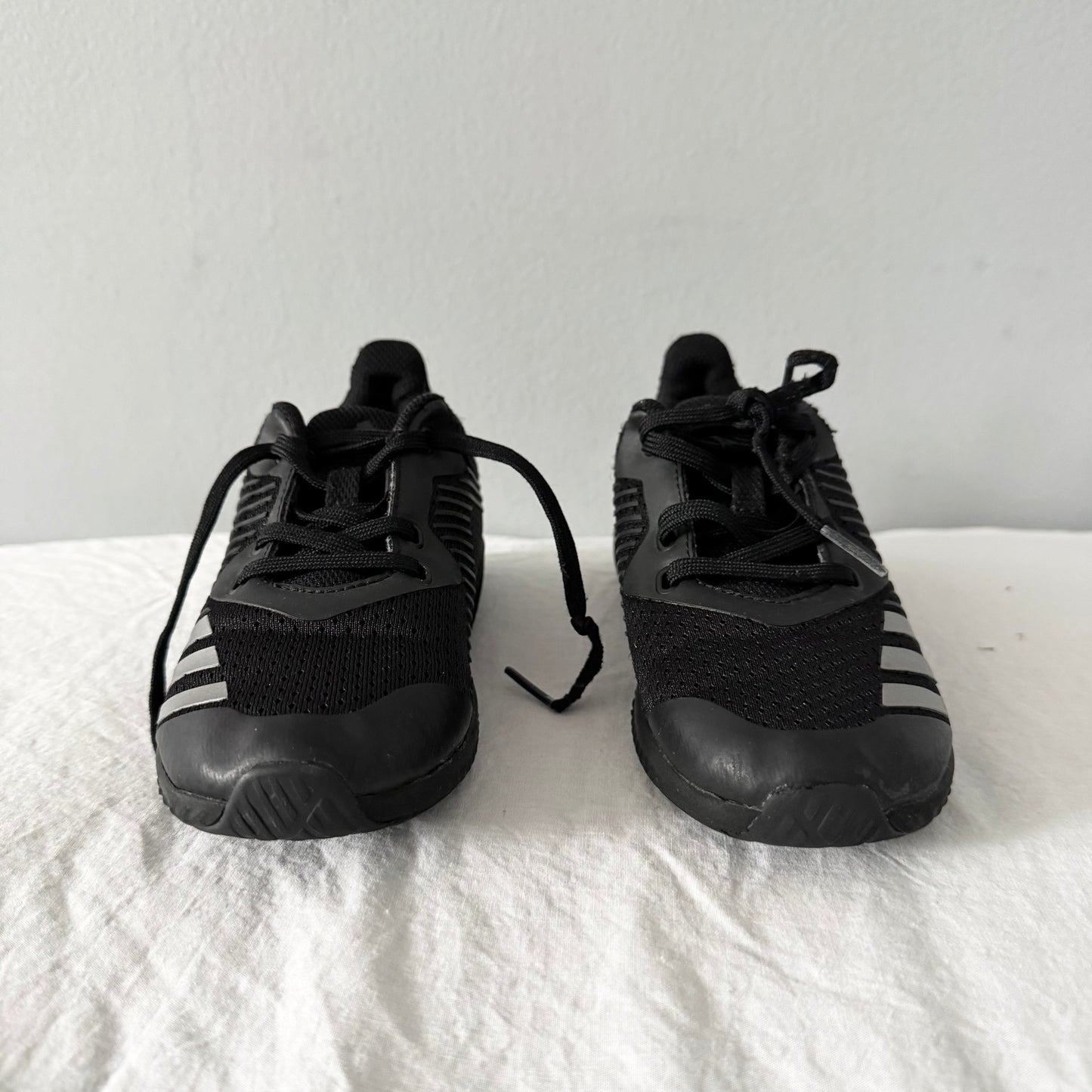 Adidas / Running Shoes / US12