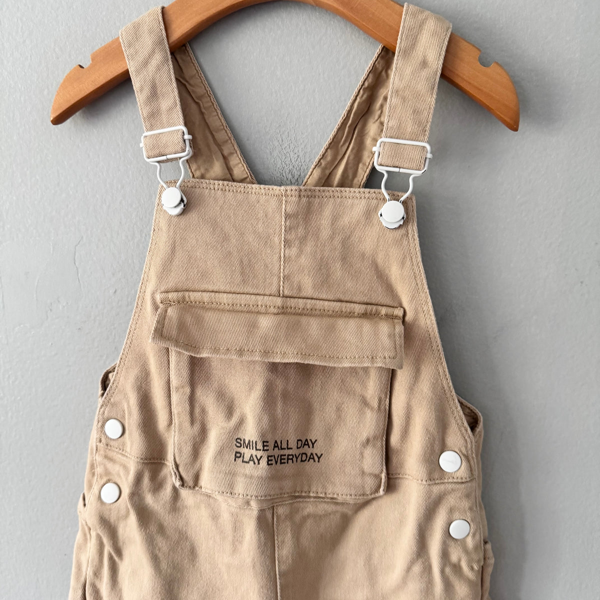 Zara / Beige overalls / 2-3Y