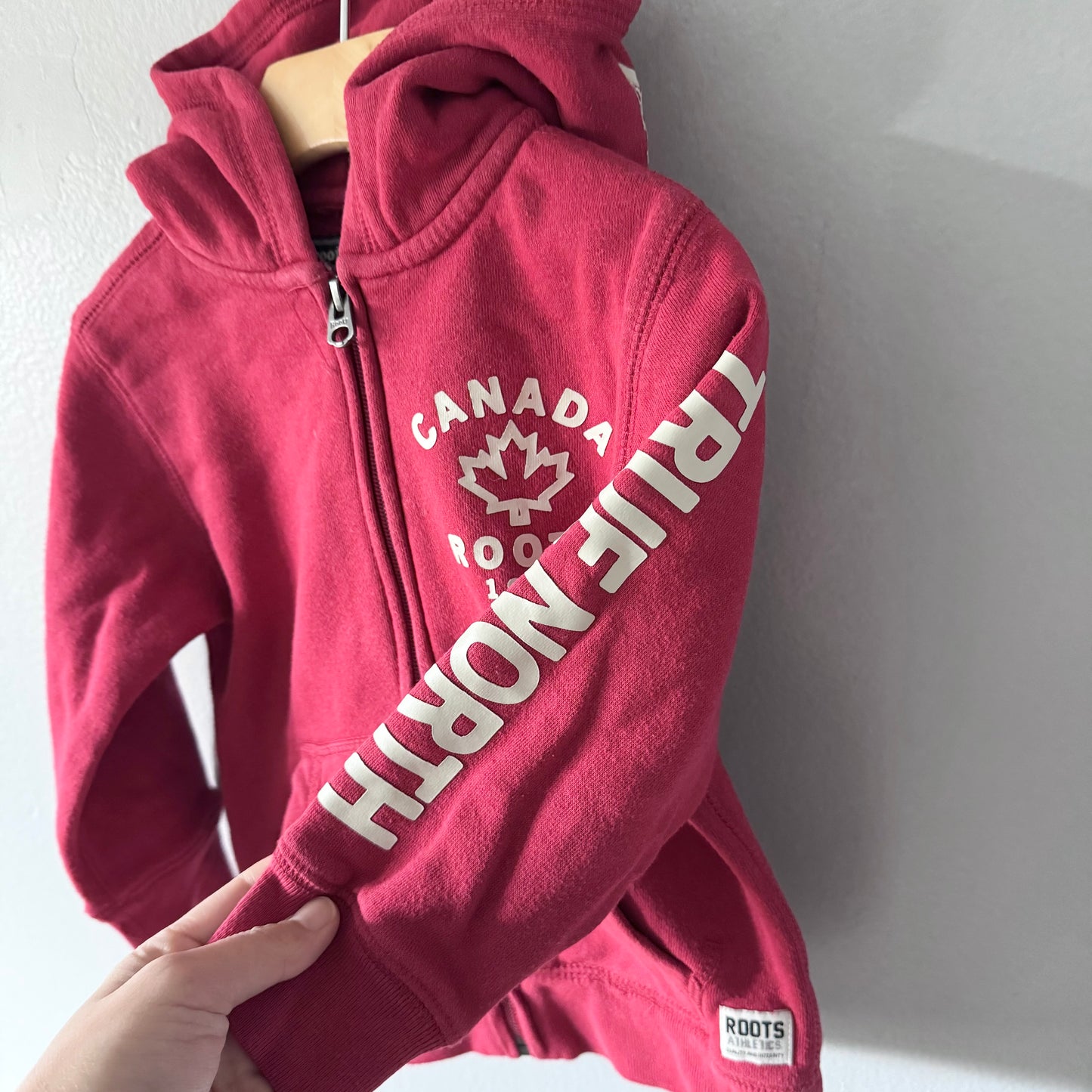 Roots / Red zip up hoodie / 3T